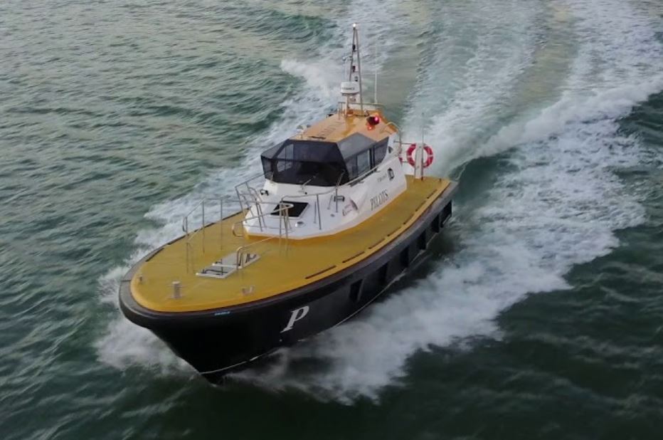 Ocean 3 Workboat Fender Systems - Pilot Boat 12 m Barcelone 