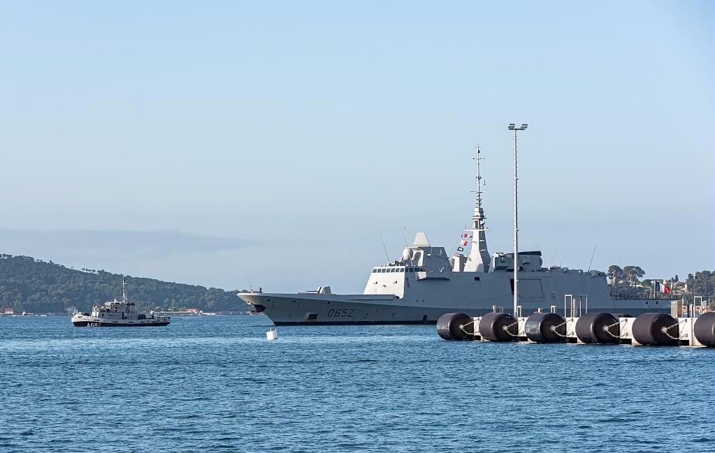 Defenses d'Accostage Mousse Ocean 3 - 26 DAM Ø 3,2 x 4,5m - Quai Pyrotechnique Base Navale Toulon